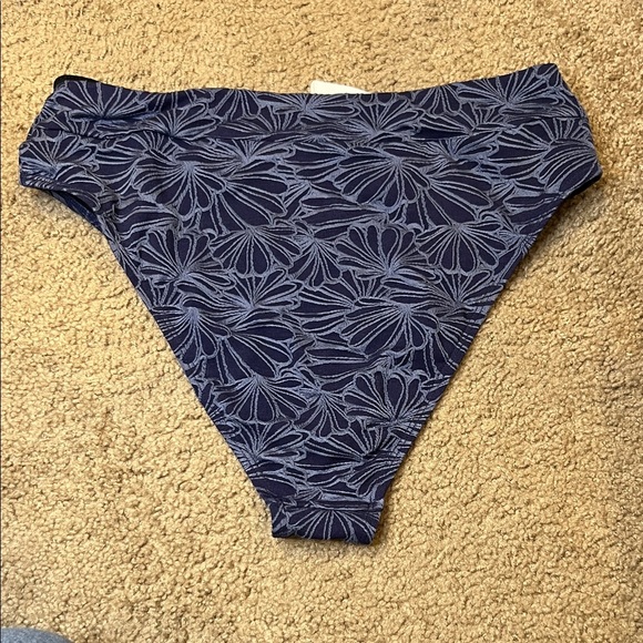 Cupshe Navy Floral Bikini Bottom - Picture 4 of 4